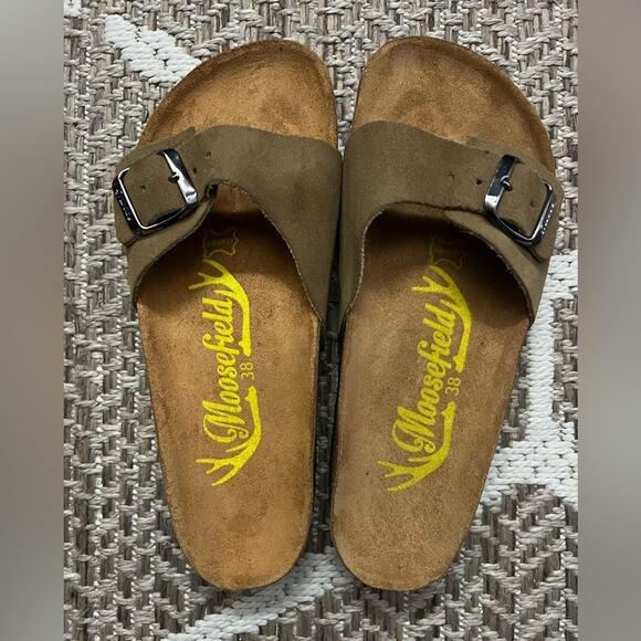 Moosfield Leather slip on sandal Sz 38/ US 7.5 - Picture 5 of 5